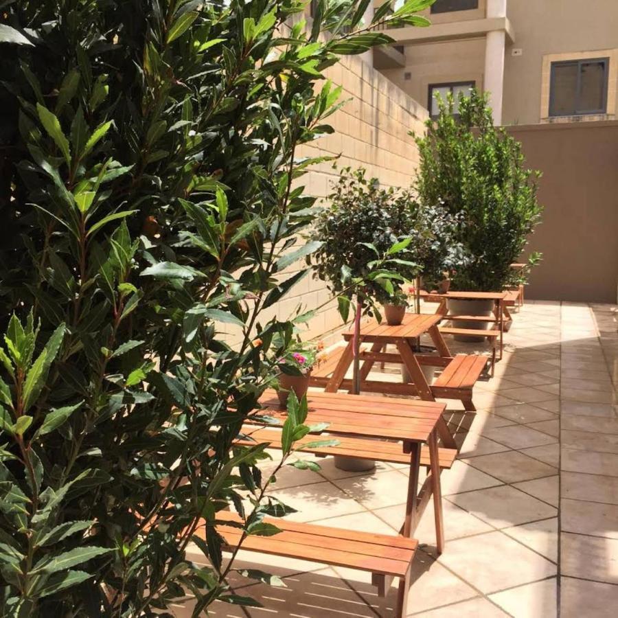 Villa Arjuza - Private Self Catering Bedrooms With Bathroom Is-Swieqi Exteriör bild