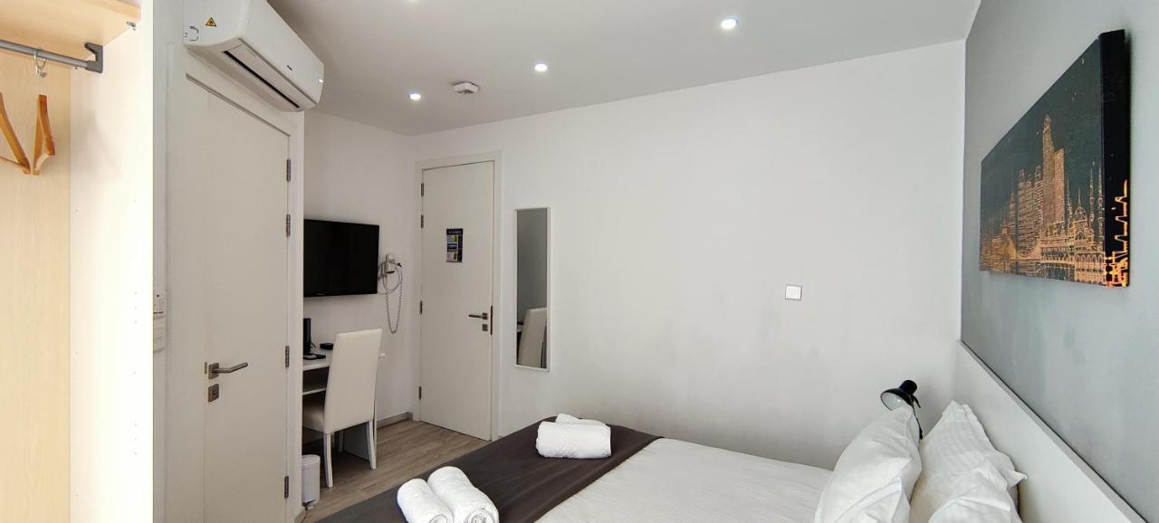 Villa Arjuza - Private Self Catering Bedrooms With Bathroom Is-Swieqi Exteriör bild