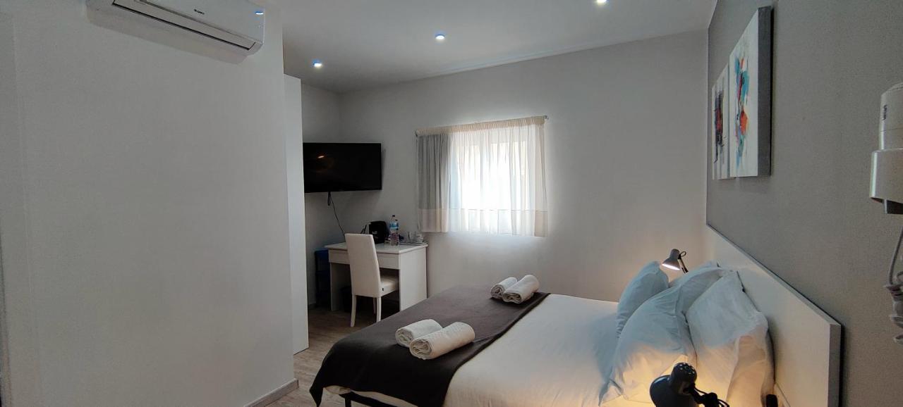 Villa Arjuza - Private Self Catering Bedrooms With Bathroom Is-Swieqi Exteriör bild