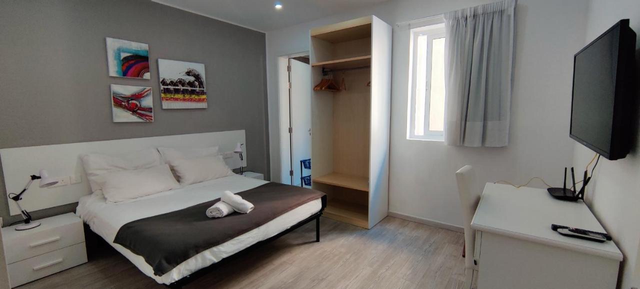 Villa Arjuza - Private Self Catering Bedrooms With Bathroom Is-Swieqi Exteriör bild